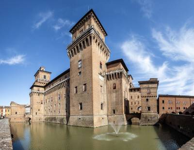 castello_estense_-_ferrara_-_2023-09-22_18-56-56_001.jpg